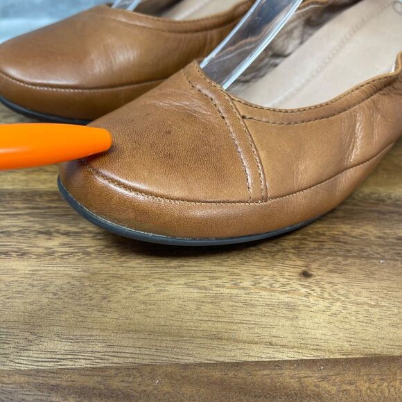 Nurture by Lamaze Shoes Womens 9.5 M Cognac Tan Leather Low Wedge Heel Scrunch - Picture 6 of 16